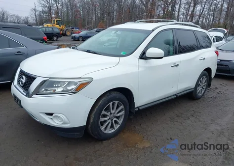 2015 Nissan Pathfinder S z USA, uszkodzony, nr VIN 5N1AR2MM0FC698227
